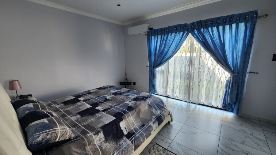 4 Bedroom Property for Sale in Country Club Western Cape